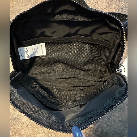 *BOGO EVENT ON NOW* Black belt bag waist pack Fanny pack - Picture 6 of 8